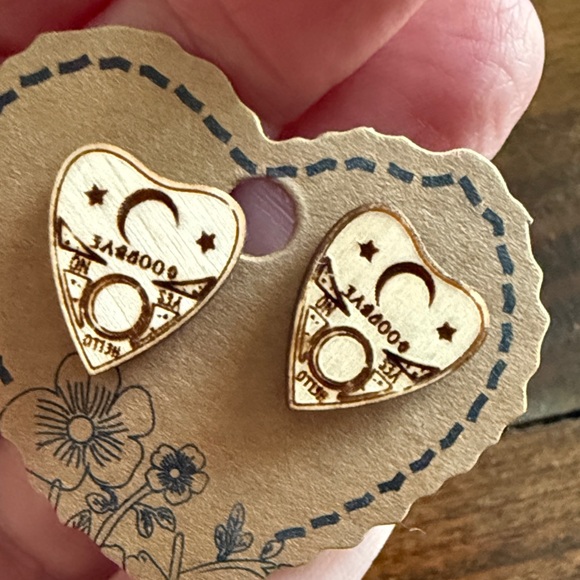 Wood planchette  earrings - Picture 4 of 4